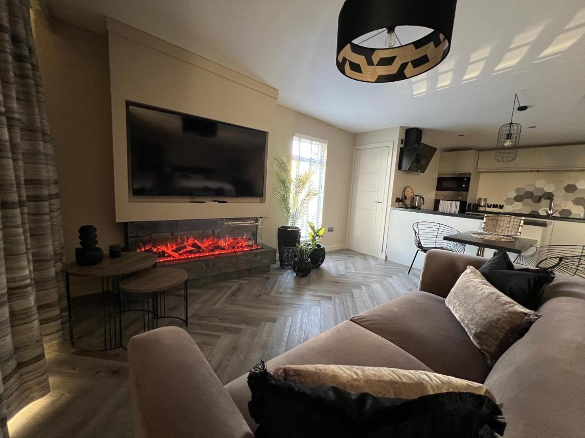Loudoun Mains Luxury Lodges Newmilns Exterior photo
