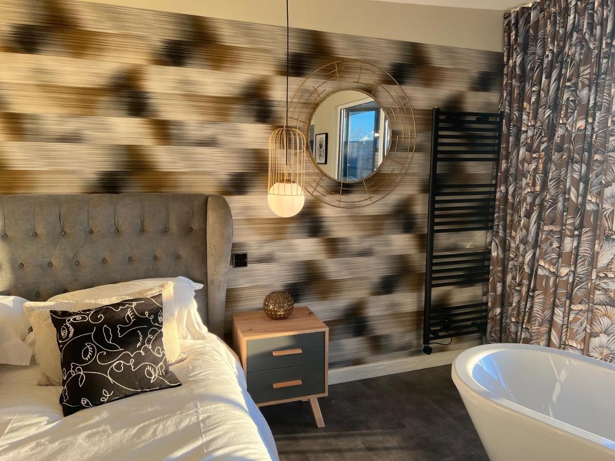 Loudoun Mains Luxury Lodges Newmilns Exterior photo